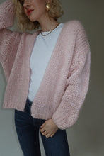 Load image into Gallery viewer, Ines cardigan - LIGHT PINK
